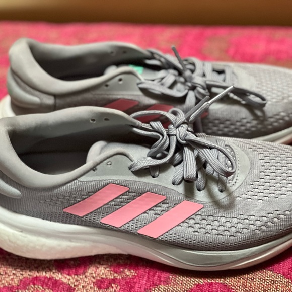 Adidas almost new - Picture 4 of 5